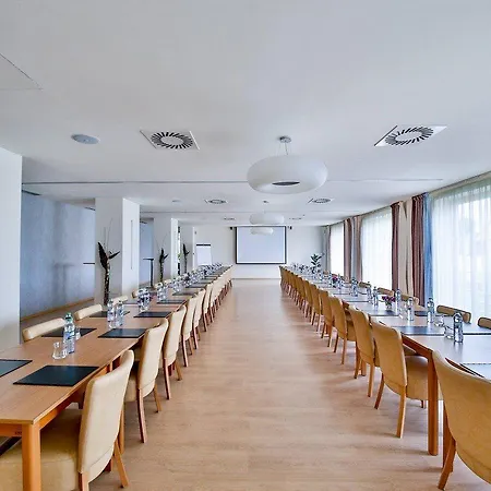 Modrá Stodola Hotel Horoměřice