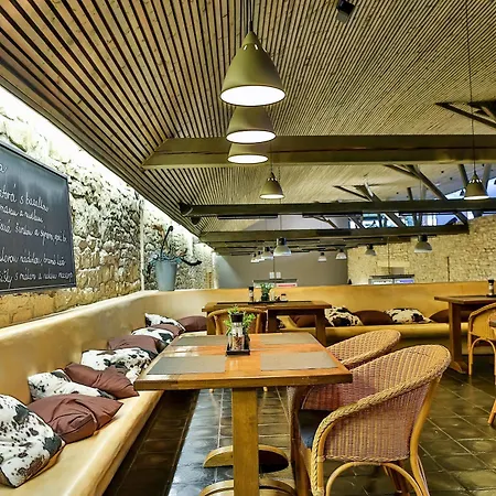 Modrá Stodola 4* Horoměřice